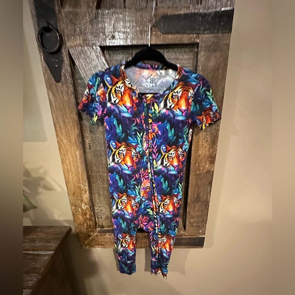 Bums and Roses Tiger Print Romper Onsie- 12-18 months